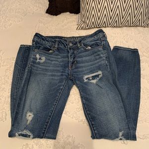 American eagle distressed jeans